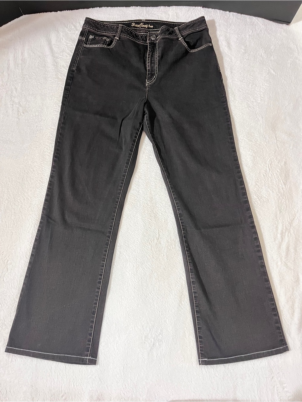 Simon Chang Black Boot-Cut Jeans with Contrast Stitching